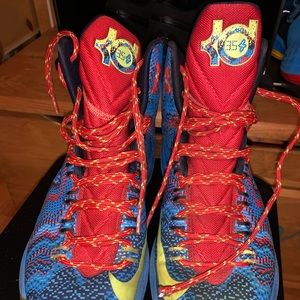 KD 5 Christmas Size 10